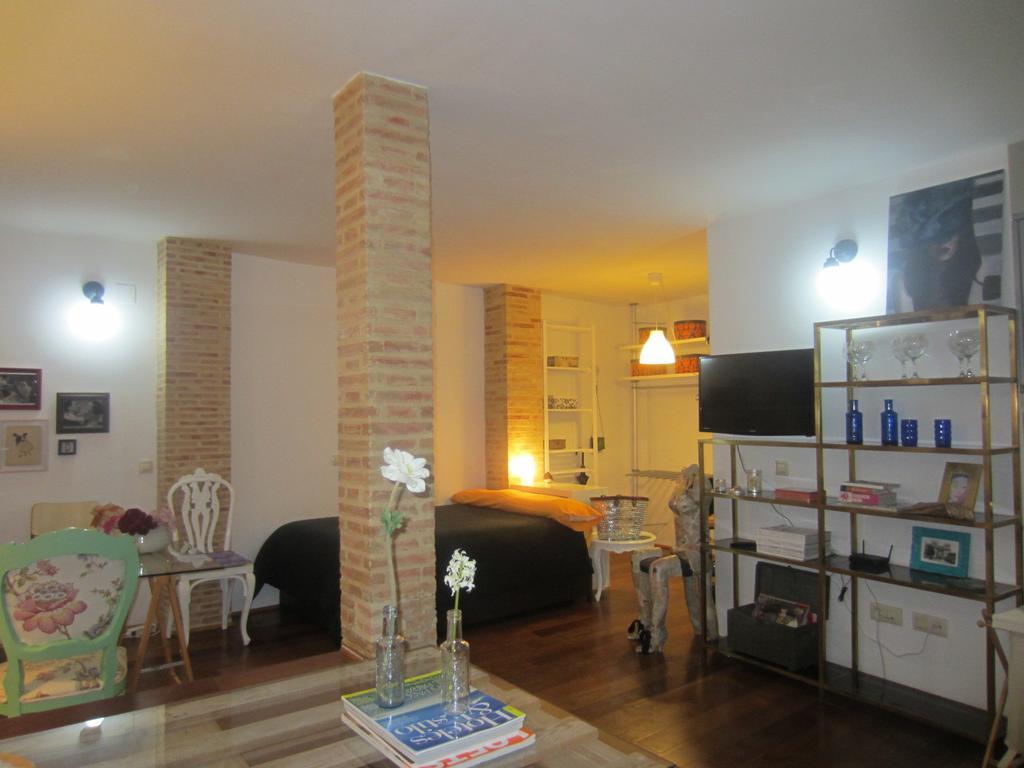 Living Valencia Studio Serranos Apartment Bilik gambar